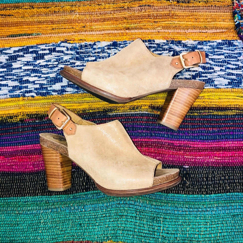 Sofft leather open toe booties